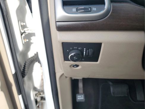 Used 2017 Jeep Grand Cherokee Laredo w/ Quick Order Package 23E image 28