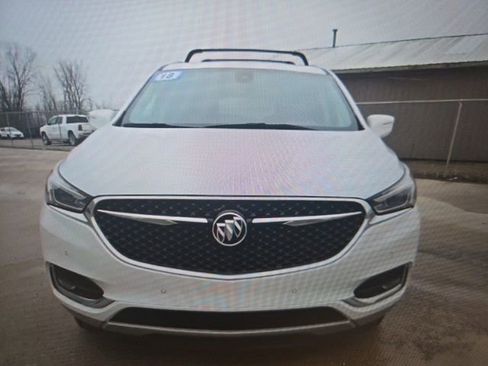 Used 2018 Buick Enclave Avenir w/ Avenir Technology Package AWD/4WD image 2