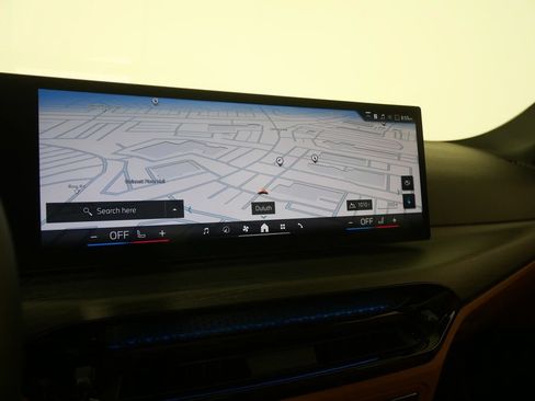 Certified 2025 BMW i4 eDrive40 RWD image 21
