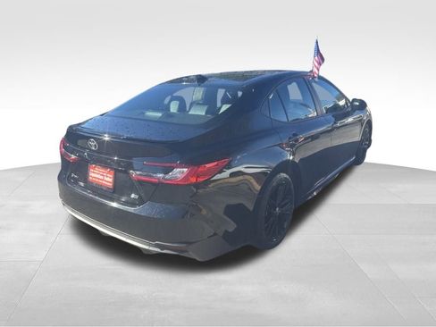 Used 2025 Toyota Camry SE image 23