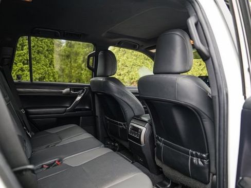 Used 2022 Lexus GX 460 w/ Black Line Special Edition AWD/4WD image 42