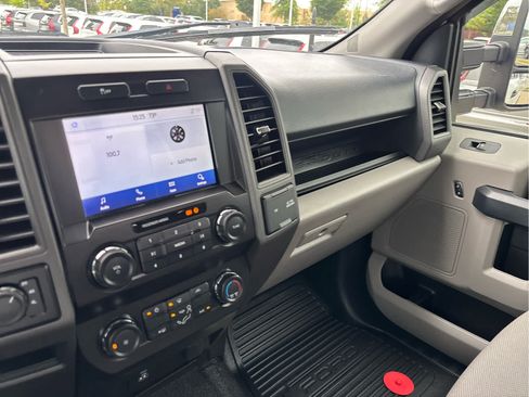 Used 2022 Ford F250 XL w/ Power Equipment Group AWD/4WD image 27