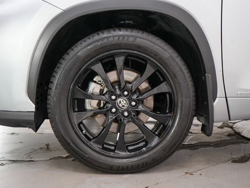 Used 2021 Toyota Highlander Limited AWD/4WD image 30