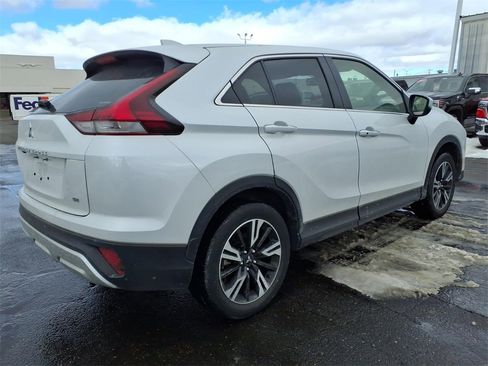 Used 2024 Mitsubishi Eclipse Cross SE image 3