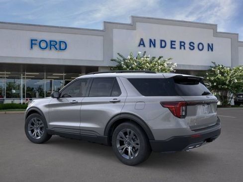 New 2026 Ford Explorer Active w/ Active Comfort Package AWD/4WD image 4