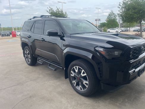 Used 2025 Toyota 4Runner TRD Sport Premium AWD/4WD image 4