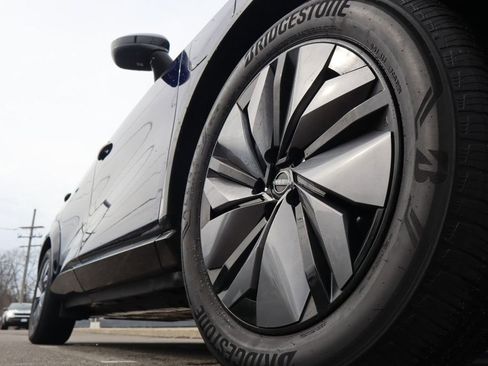 Certified 2024 Nissan Ariya FWD image 10