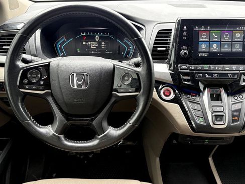 Used 2018 Honda Odyssey Elite image 16