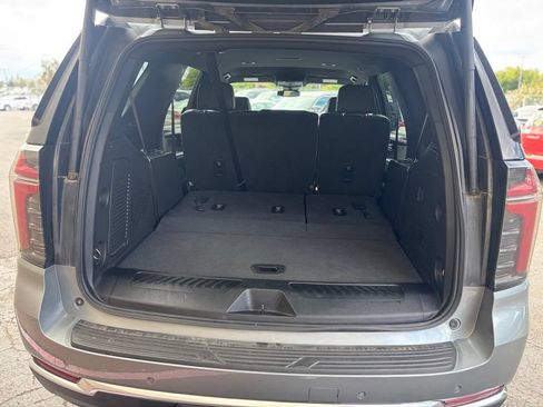 Used 2025 Chevrolet Tahoe LT AWD/4WD image 19