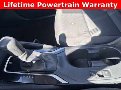 Used 2024 Toyota Corolla LE image 4