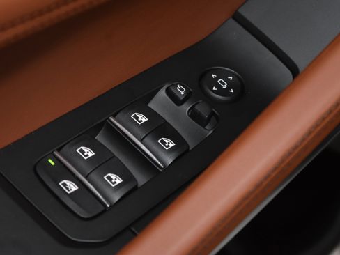 New 2026 BMW X6 xDrive40i w/ Executive Package image 5