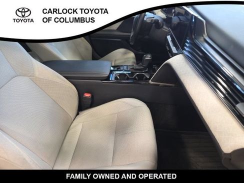 Used 2025 Toyota Camry XLE FWD image 21