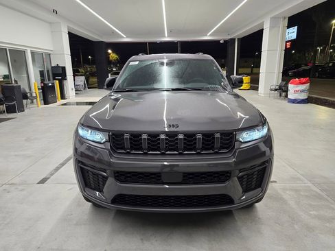 New 2026 Jeep Grand Cherokee L 4WD image 8