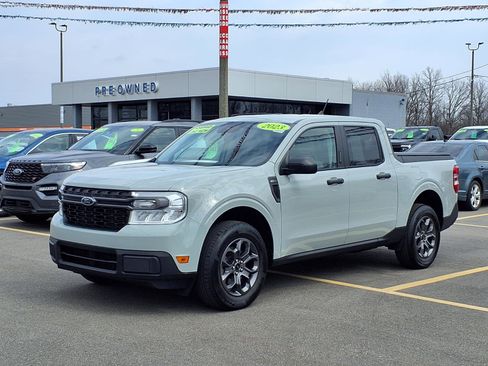 Used 2023 Ford Maverick XLT image 1