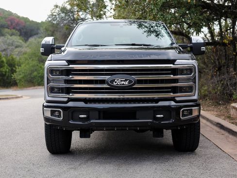 Used 2024 Ford F250 Limited image 10