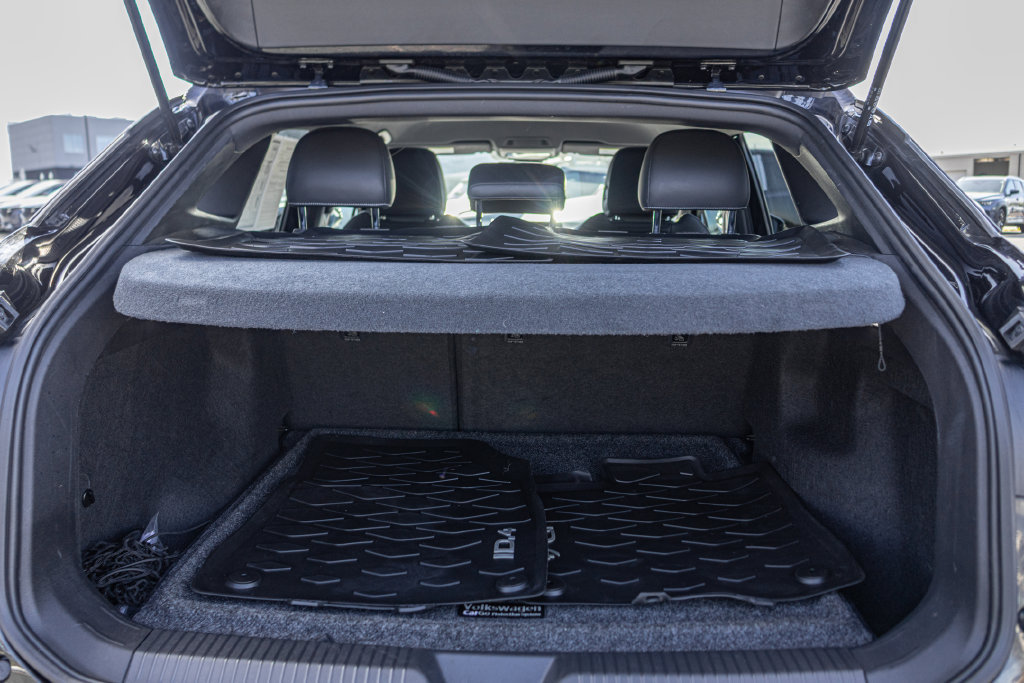Certified 2023 Volkswagen ID.4 Pro RWD image 29