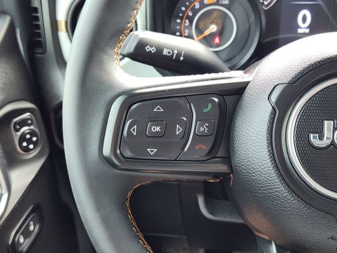 Used 2024 Jeep Wrangler Unlimited Sport AWD/4WD image 32
