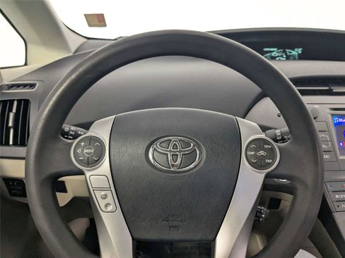 Used 2013 Toyota Prius Two FWD image 16
