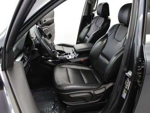 Used 2022 Kia Telluride LX AWD/4WD image 14