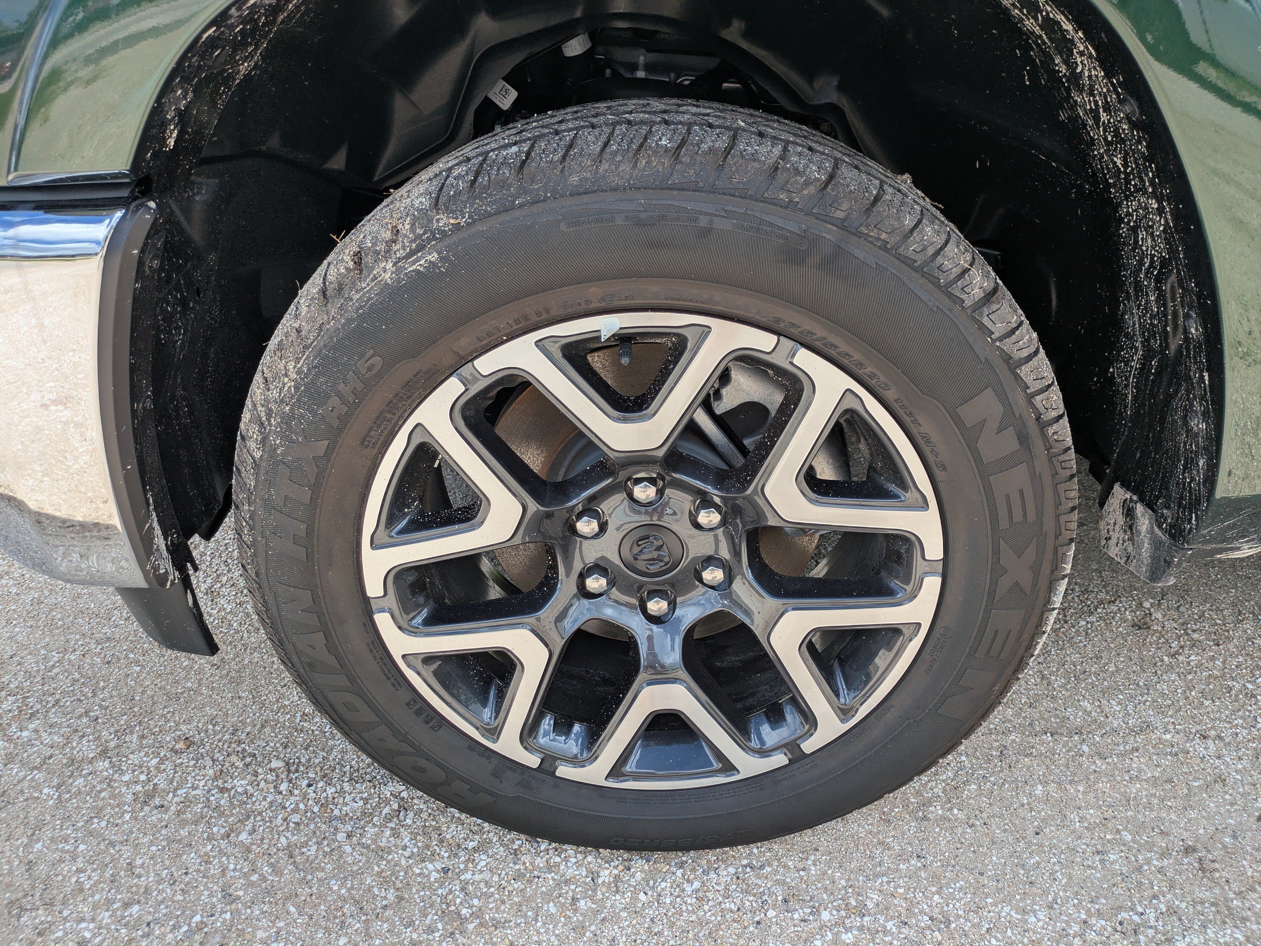 Used 2026 RAM 1500 Laramie w/ Advanced Safety Group II AWD/4WD image 11