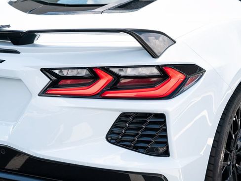Used 2023 Chevrolet Corvette Stingray Preferred Cpe w/ Z51 Performance Package RWD image 13