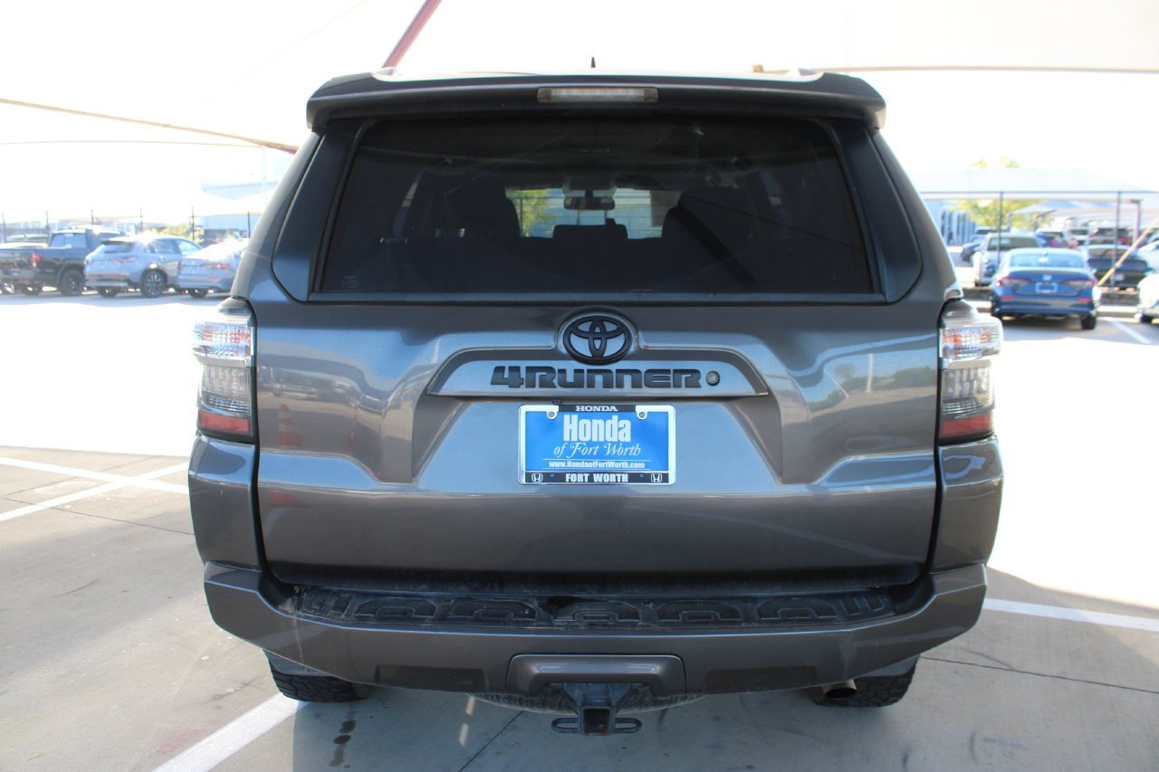 Used 2018 Toyota 4Runner SR5 RWD image 4