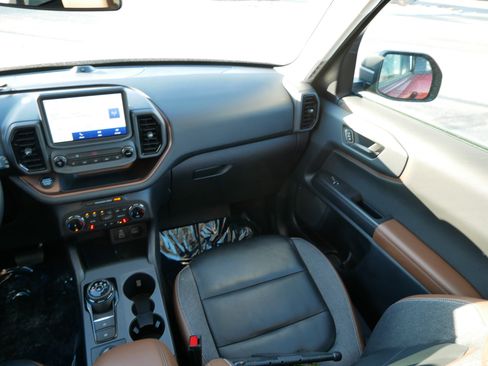 Used 2023 Ford Bronco Sport Outer Banks w/ Tech Package image 10