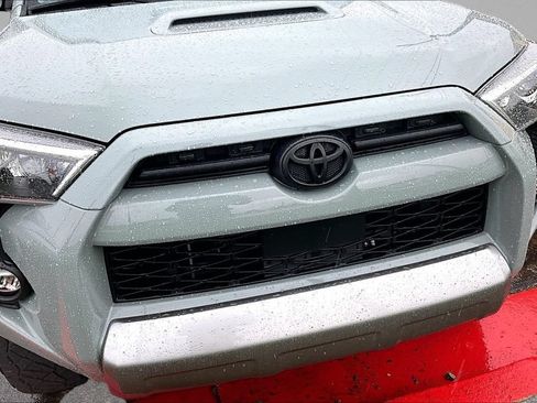 Used 2023 Toyota 4Runner TRD Off-Road Premium w/ Moonroof Package AWD/4WD image 34
