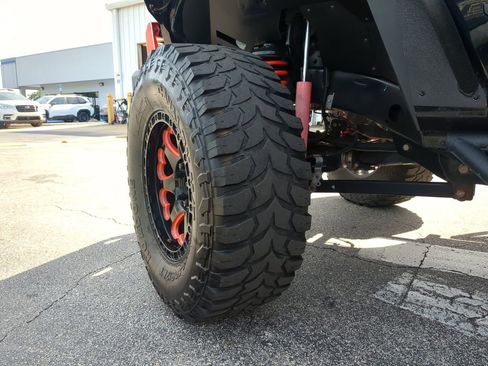 Used 2024 Jeep Wrangler Unlimited Sport AWD/4WD image 34