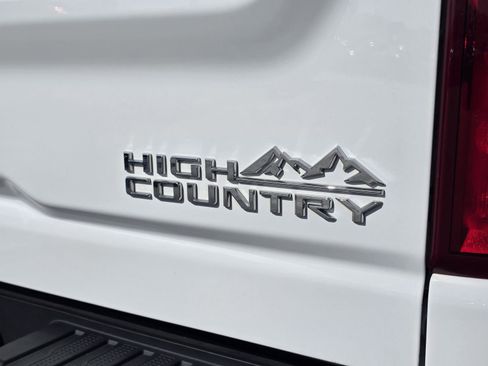 Used 2023 Chevrolet Silverado 3500 High Country AWD/4WD image 9