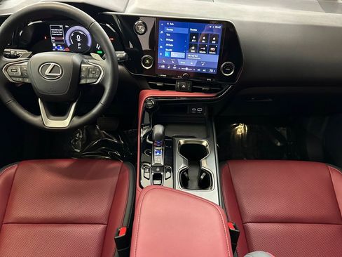 Used 2022 Lexus NX 350 AWD image 17