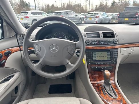 Used 2004 Mercedes-Benz E 320 4MATIC Sedan image 20