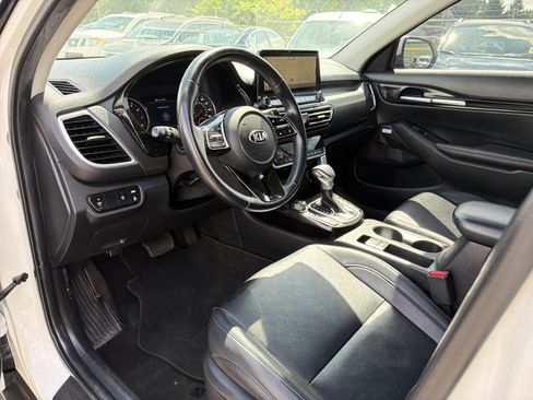 Used 2021 Kia Seltos SX AWD/4WD image 7