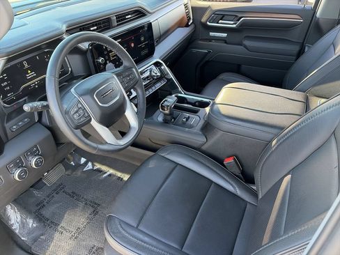Used 2025 GMC Sierra 1500 Denali w/ Denali Reserve Package AWD/4WD image 12