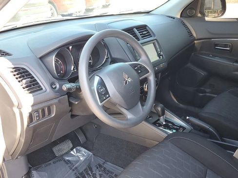 Used 2025 Mitsubishi Outlander Sport ES AWD/4WD image 13