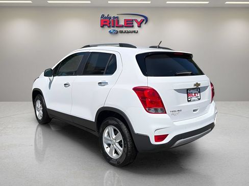 Used 2018 Chevrolet Trax LT w/ Driver Confidence Package AWD/4WD image 3