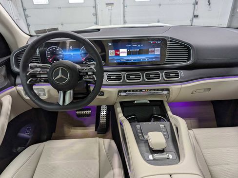 New 2026 Mercedes-Benz GLS 450 4MATIC image 16