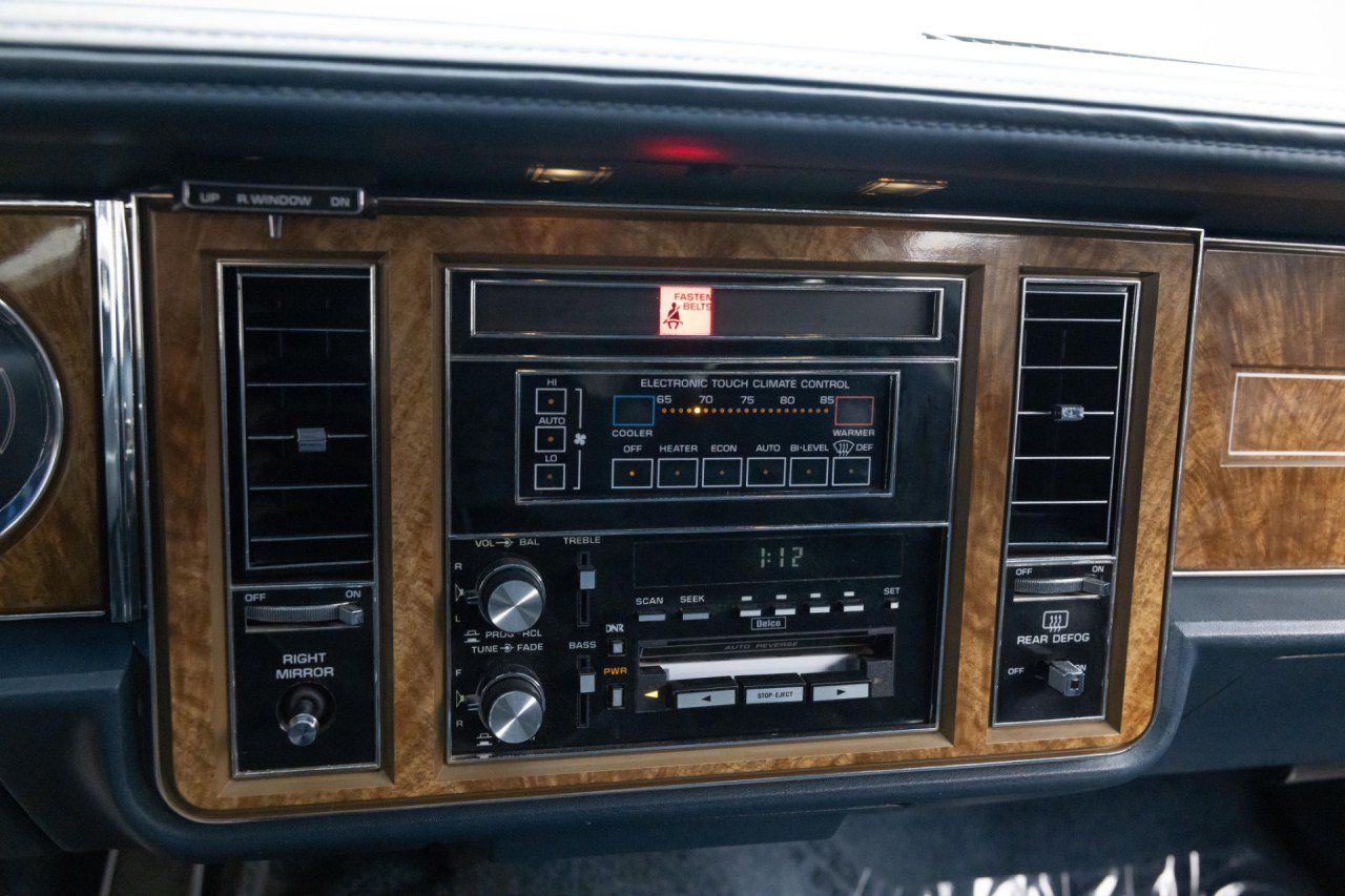Used 1990 Buick Le Sabre Estate RWD image 18