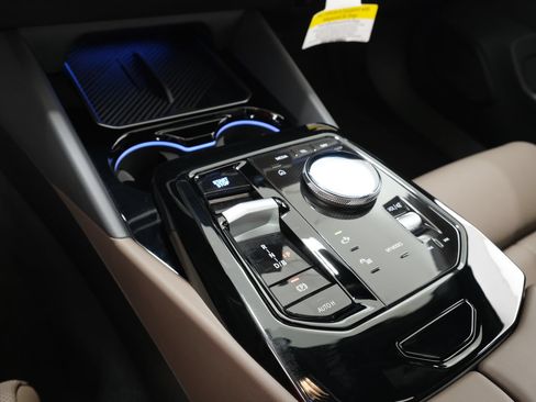 Used 2025 BMW i5 M60 w/ Premium Package AWD/4WD image 22