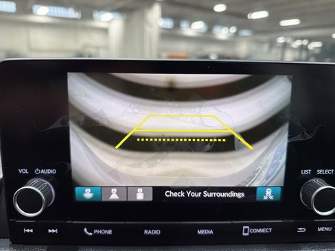 Used 2025 Honda CR-V EX image 18