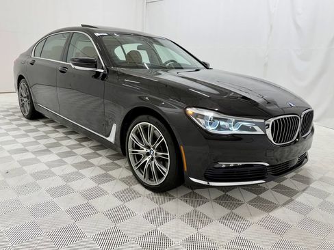 Used 2016 BMW 750i xDrive image 3
