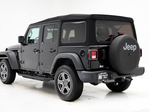 Used 2023 Jeep Wrangler Sport S image 7