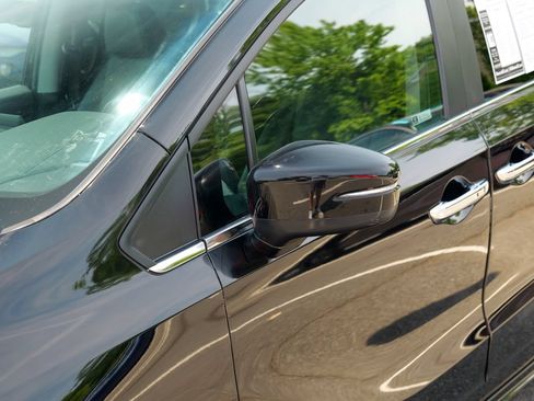 Used 2023 Honda Odyssey Touring image 11