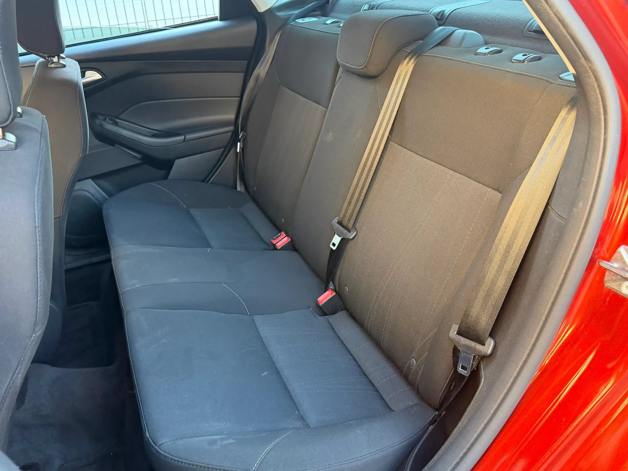 Used 2018 Ford Focus SE FWD image 10
