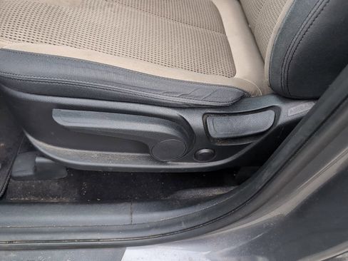 Used 2019 Hyundai Santa Fe SE image 19