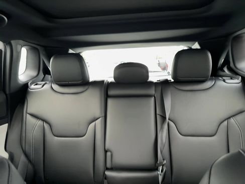 New 2026 Jeep Compass Limited image 9