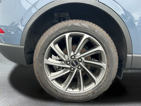 Certified 2023 Lincoln Corsair AWD w/ Equipment Group 101A image 8
