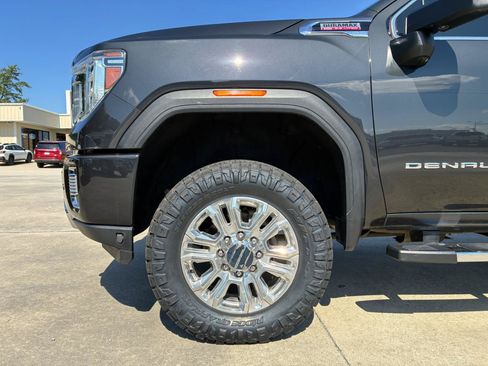 Used 2020 GMC Sierra 2500 Denali w/ Denali Ultimate Package AWD/4WD image 7