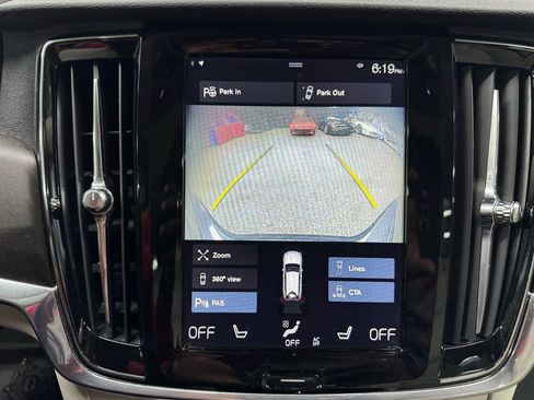 Used 2017 Volvo V90 T6 Cross Country image 28