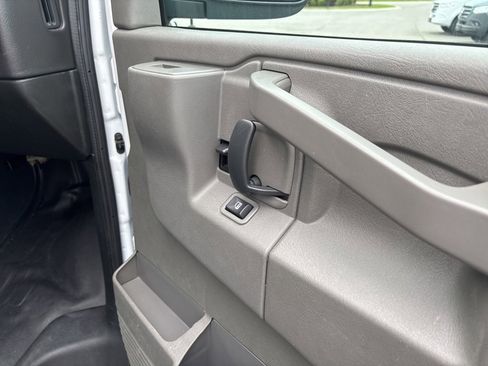 Used 2023 GMC Savana 2500 Work Van w/ Driver Convenience Package image 22